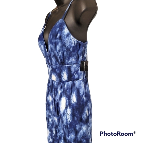 INC Blue And White Tie Dye Wide Leg V-Neck Jumpsuit With Pockets Size Small - Picture 4 of 7